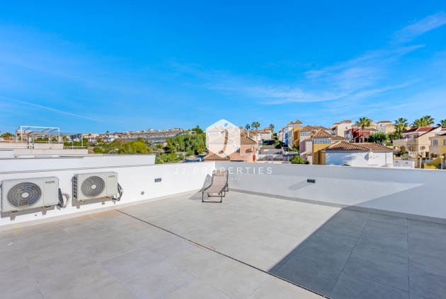 Aus zweiter Hand - Villa -
Orihuela Costa - Costa Blanca