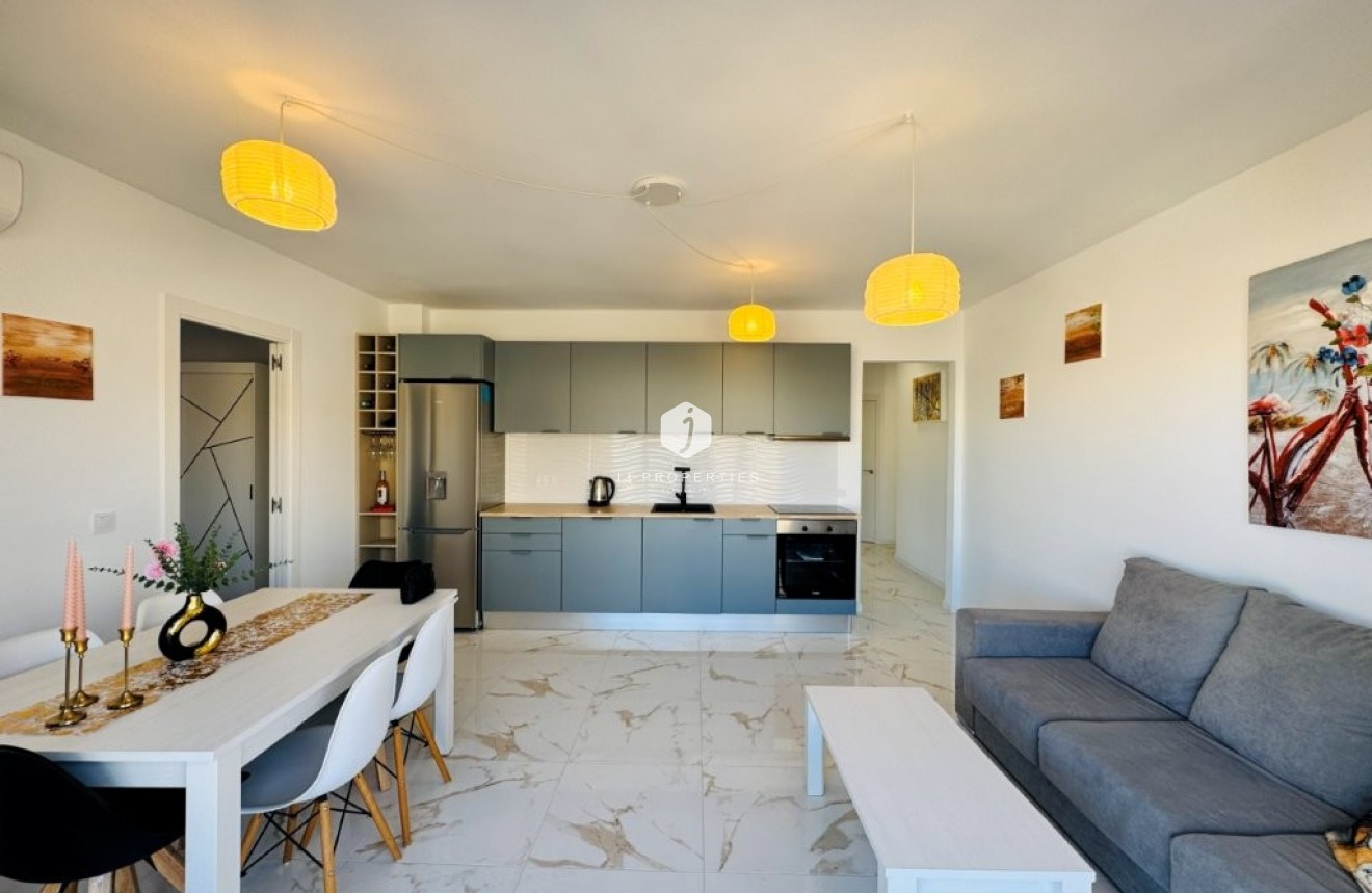 Resale - Apartment / flat -
La Mata - Costa Blanca