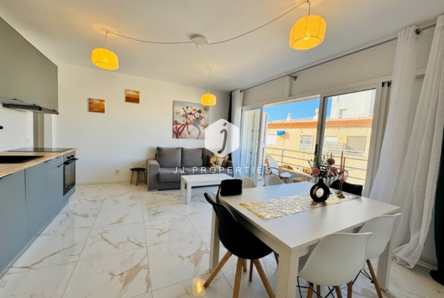 Resale - Apartment / flat -
La Mata - Costa Blanca