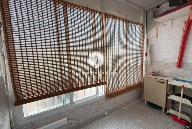 Resale - Apartment / flat -
Torrevieja - Centro