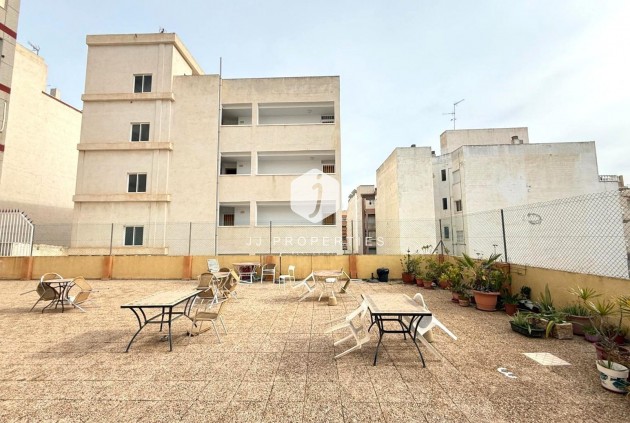 Resale - Apartment / flat -
Torrevieja - Centro
