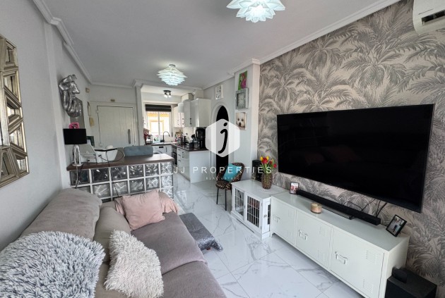 Resale - Apartment / flat -
Orihuela Costa - Costa Blanca