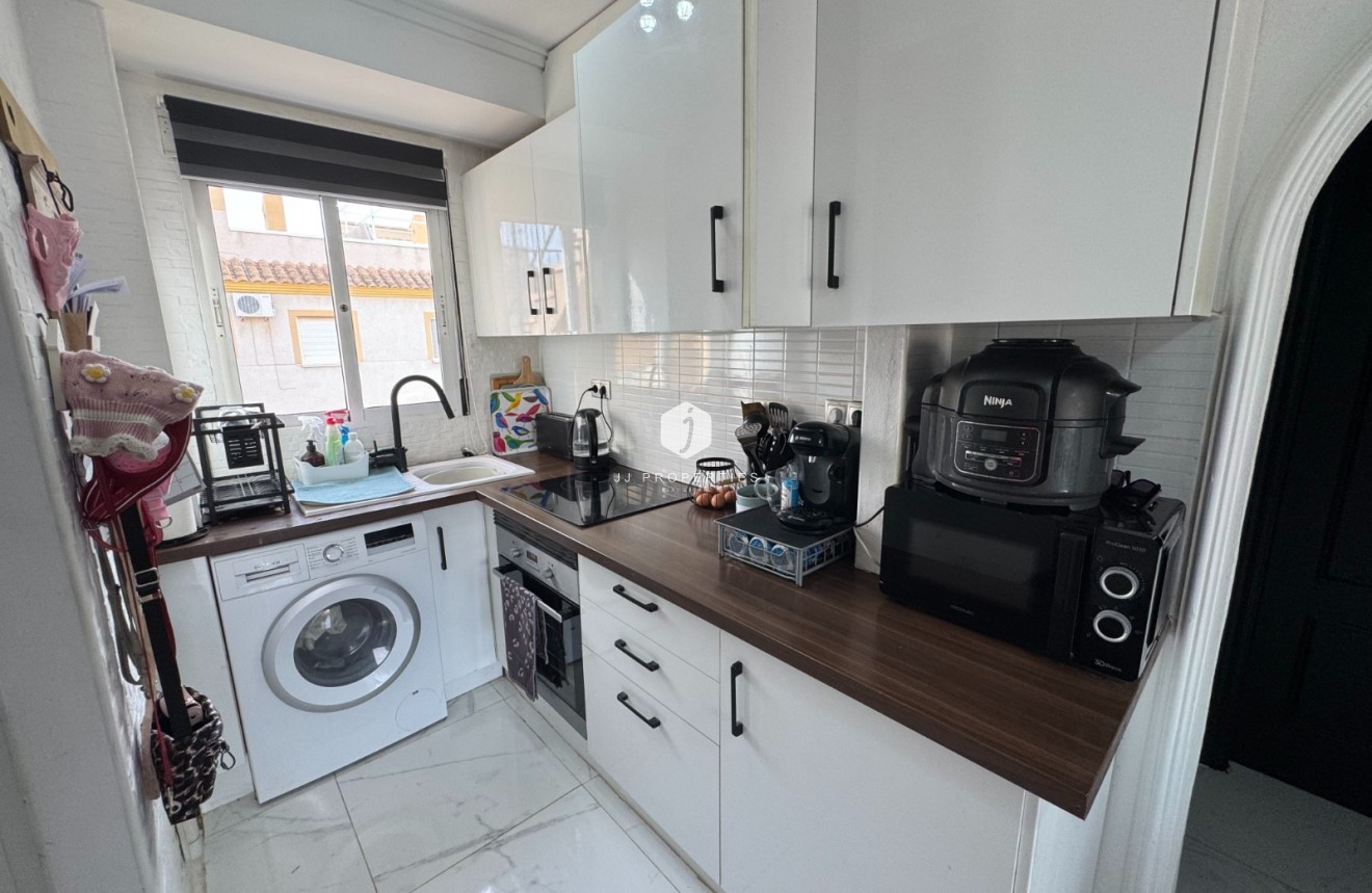 Resale - Apartment / flat -
Orihuela Costa - Costa Blanca