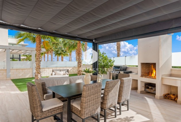 Resale - Villa -
Cabo Roig - Costa Blanca