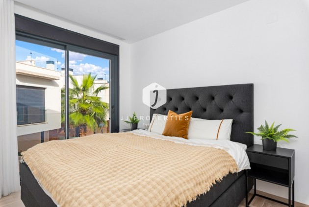 Resale - Villa -
Cabo Roig - Costa Blanca