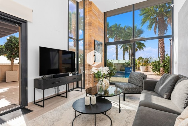 Resale - Villa -
Cabo Roig - Costa Blanca