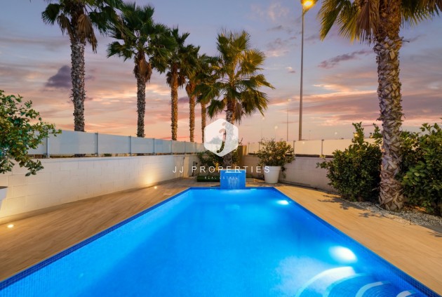 Resale - Villa -
Cabo Roig - Costa Blanca