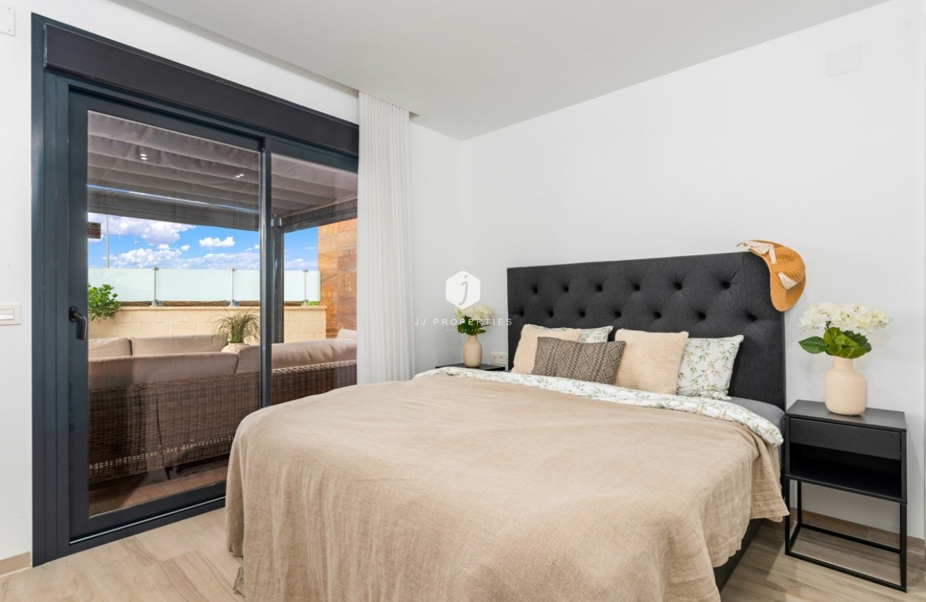 Resale - Villa -
Cabo Roig - Costa Blanca