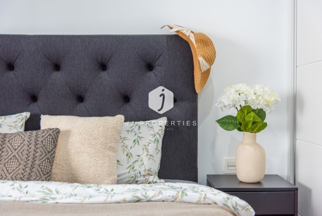 Resale - Villa -
Cabo Roig - Costa Blanca