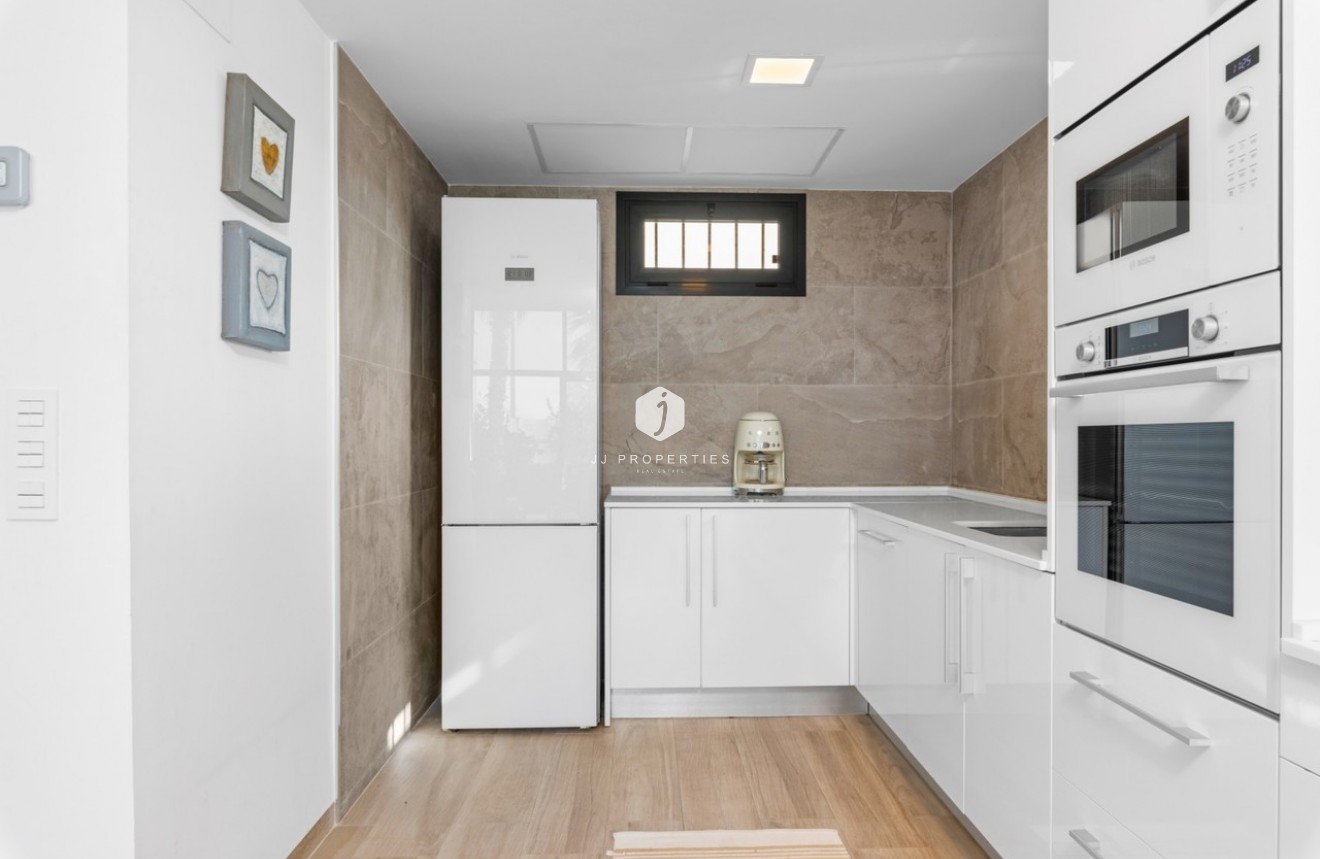 Resale - Villa -
Cabo Roig - Costa Blanca