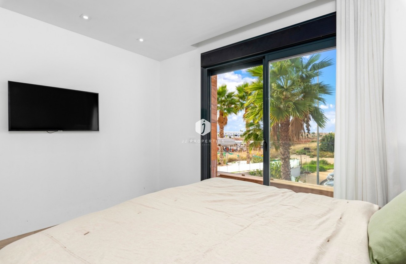 Resale - Villa -
Cabo Roig - Costa Blanca