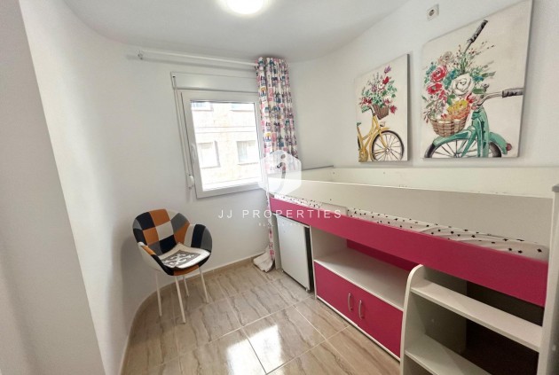 Resale - Apartment / flat -
Torrevieja - Playa del Cura