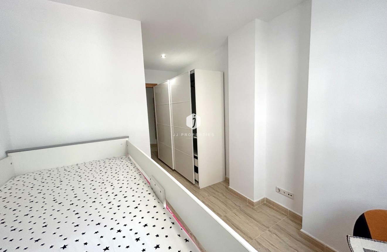 Resale - Apartment / flat -
Torrevieja - Playa del Cura