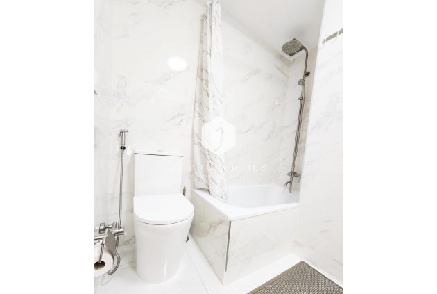 Resale - Apartment / flat -
Torrevieja - Playa del Cura