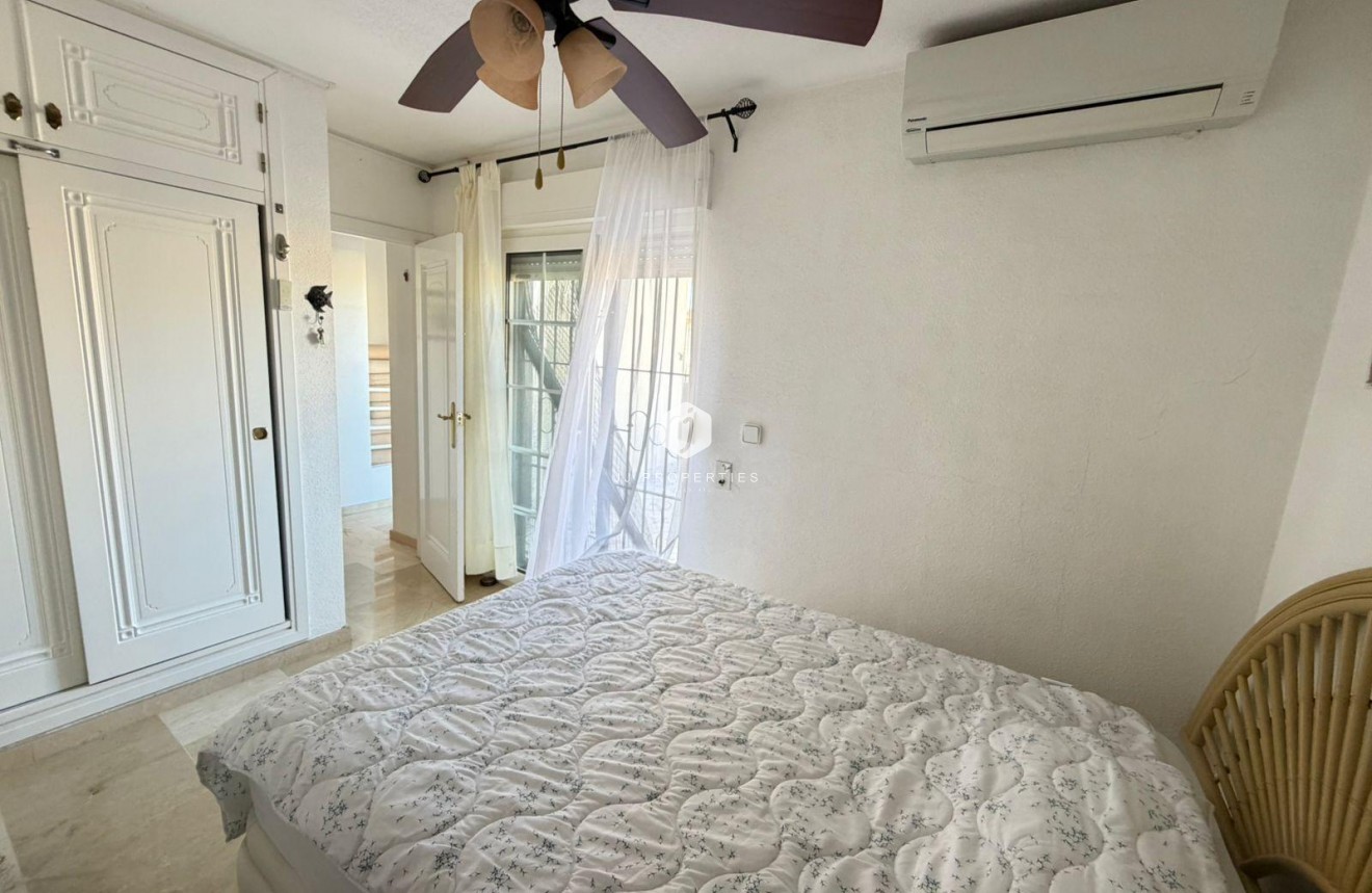 Aus zweiter Hand - Chalet -
Orihuela Costa - Playa Flamenca