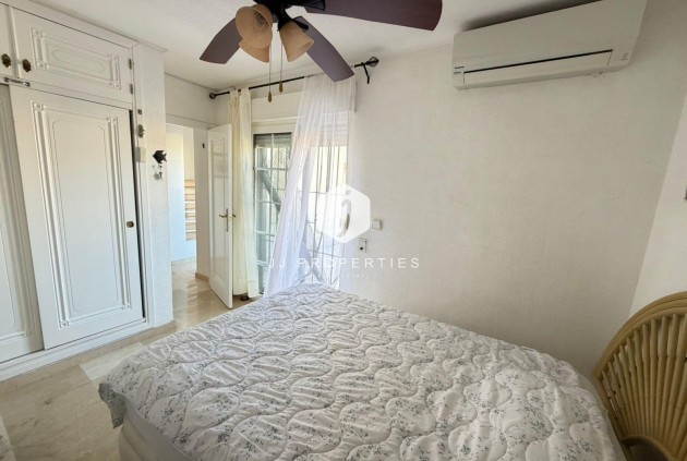 Aus zweiter Hand - Chalet -
Orihuela Costa - Playa Flamenca