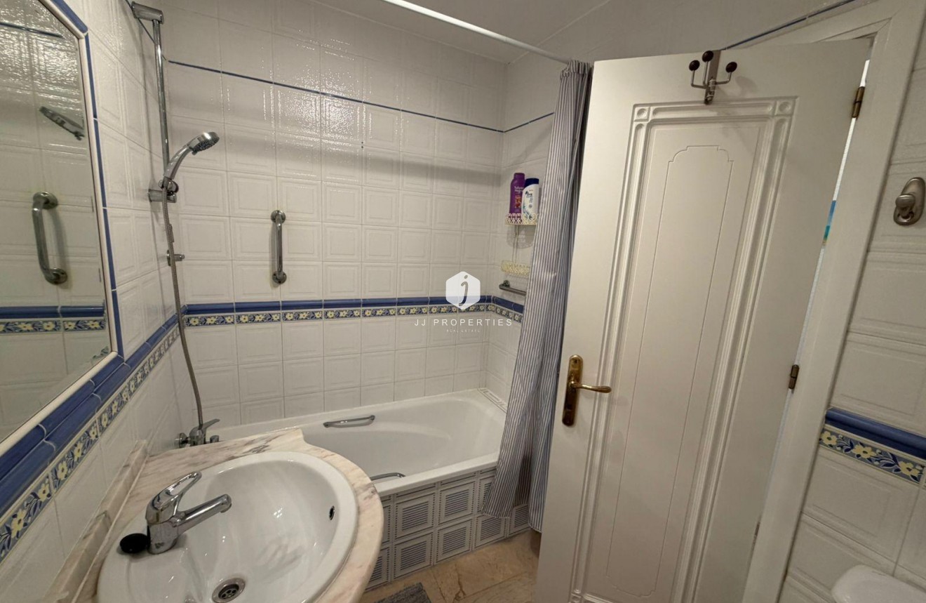 Aus zweiter Hand - Chalet -
Orihuela Costa - Playa Flamenca