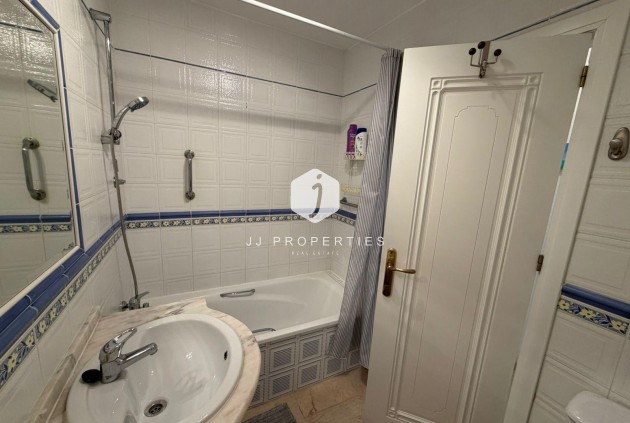 Aus zweiter Hand - Chalet -
Orihuela Costa - Playa Flamenca