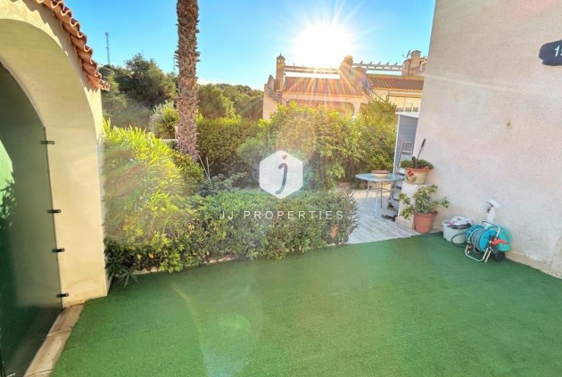 Resale - Chalet -
Orihuela Costa - Costa Blanca