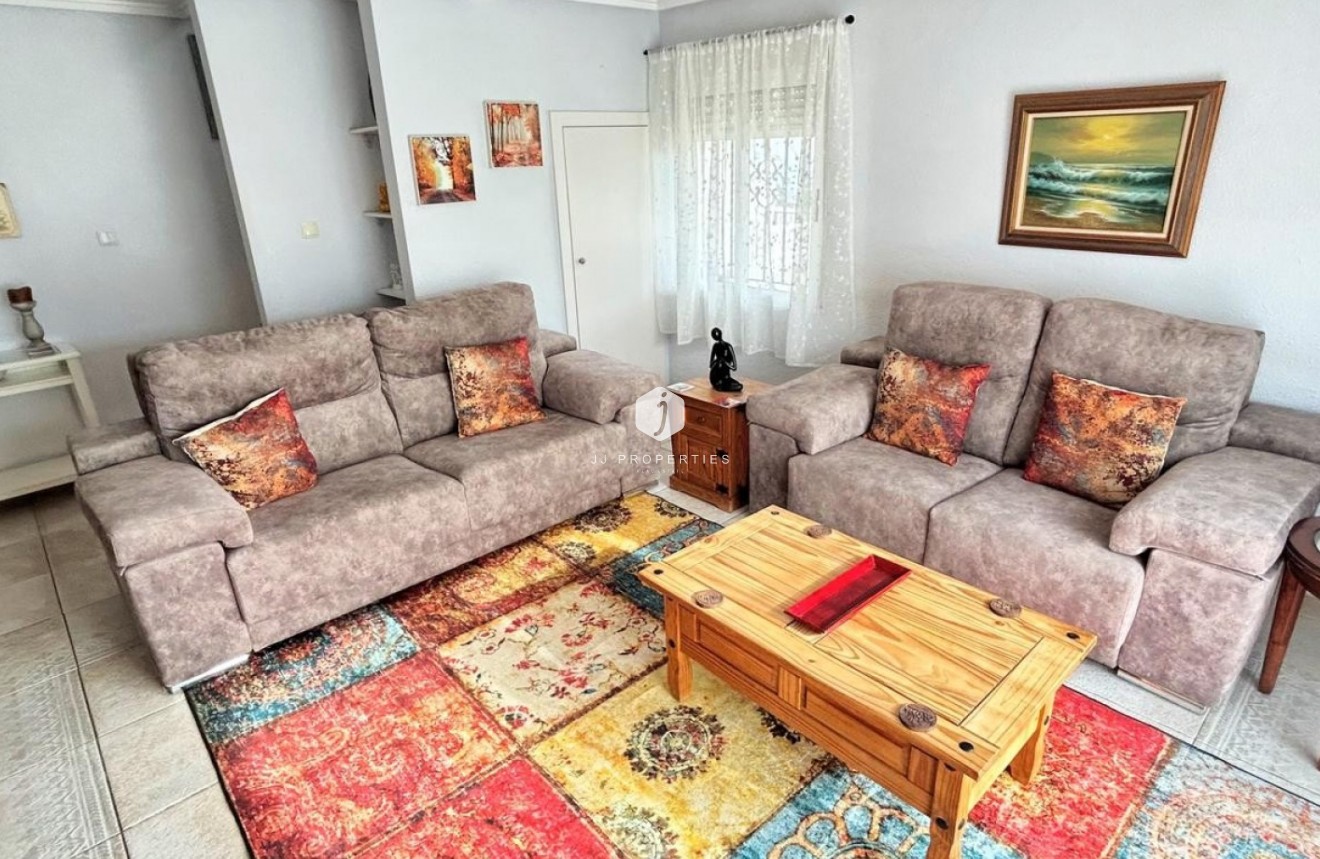 Resale - Chalet -
Orihuela Costa - Costa Blanca