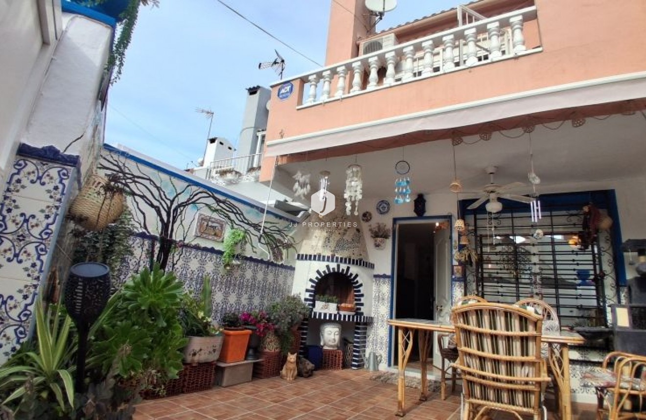 Resale - Duplex -
Torrevieja - Costa Blanca