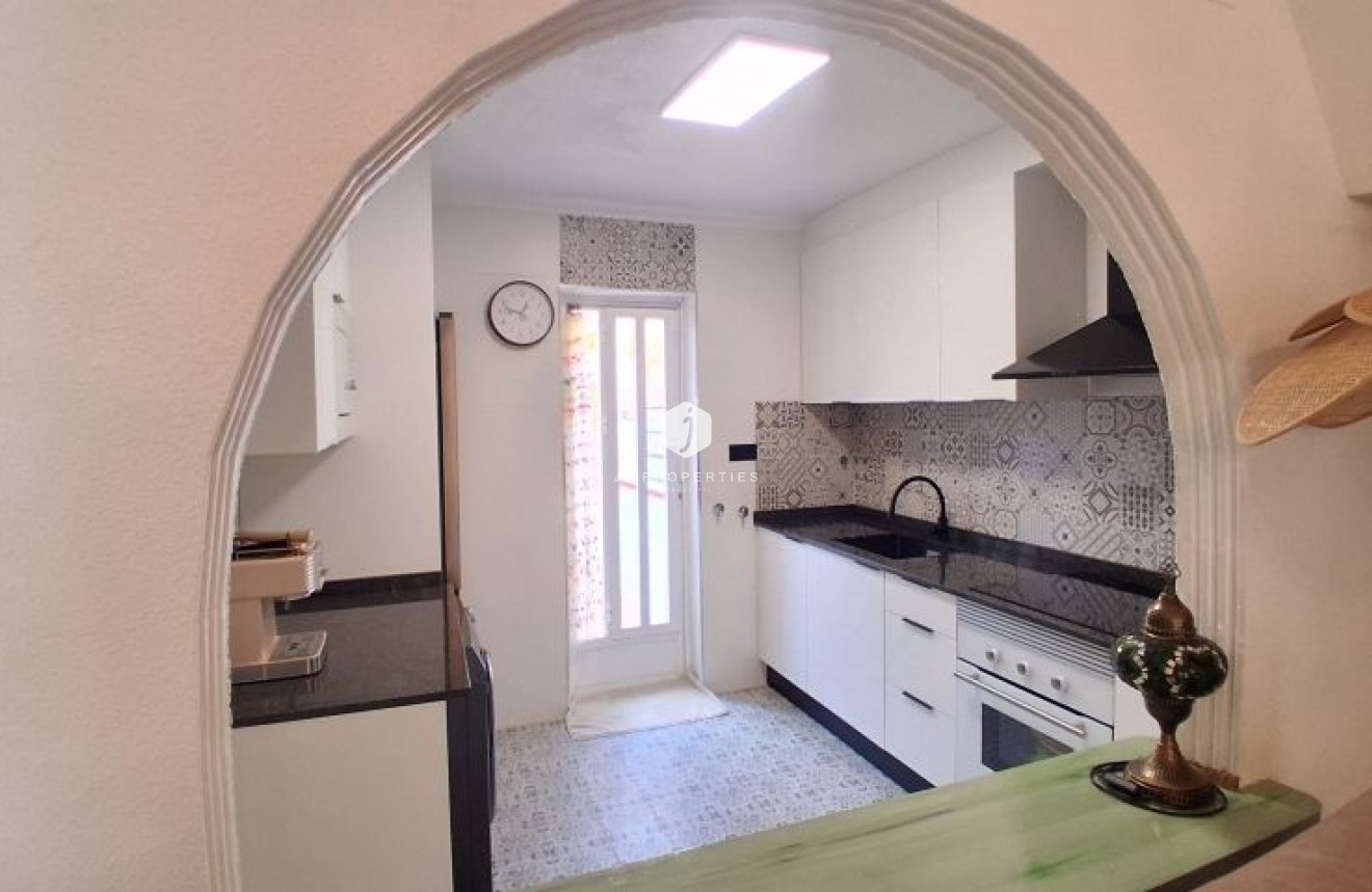 Resale - Duplex -
Torrevieja - Costa Blanca