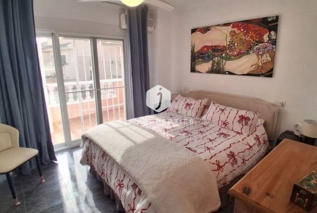 Resale - Duplex -
Torrevieja - Costa Blanca