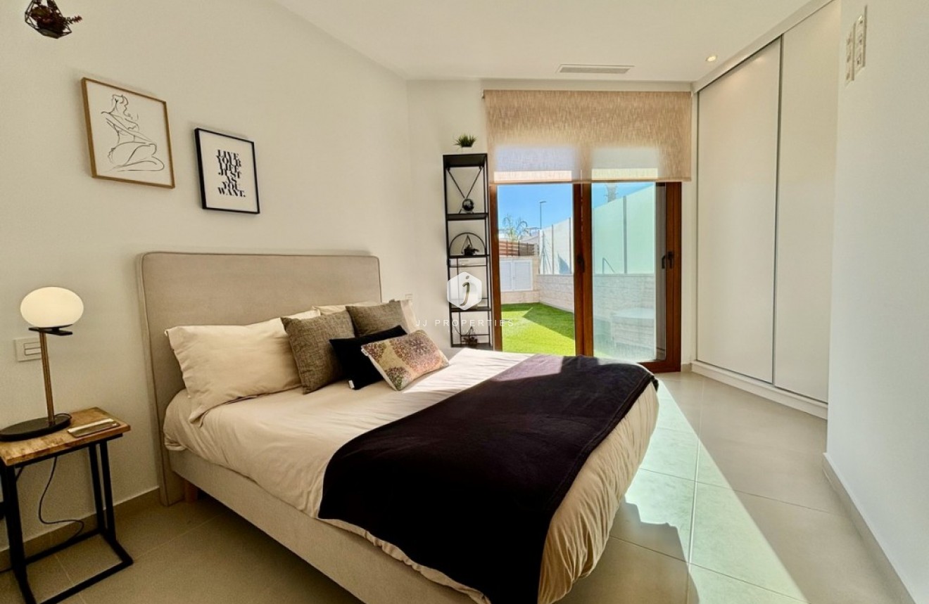 Resale - Villa -
Benijofar - Costa Blanca