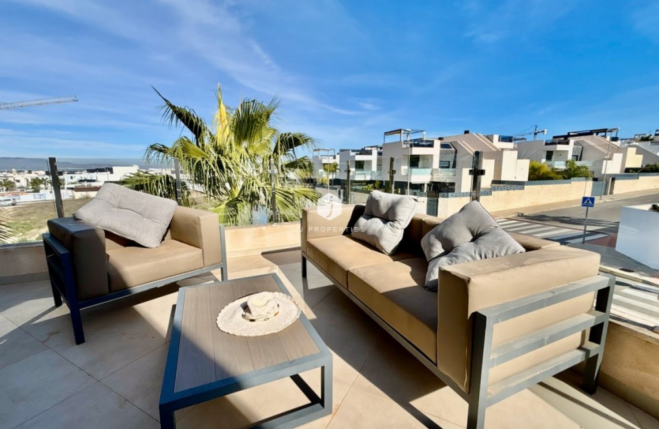 Resale - Villa -
Benijofar - Costa Blanca