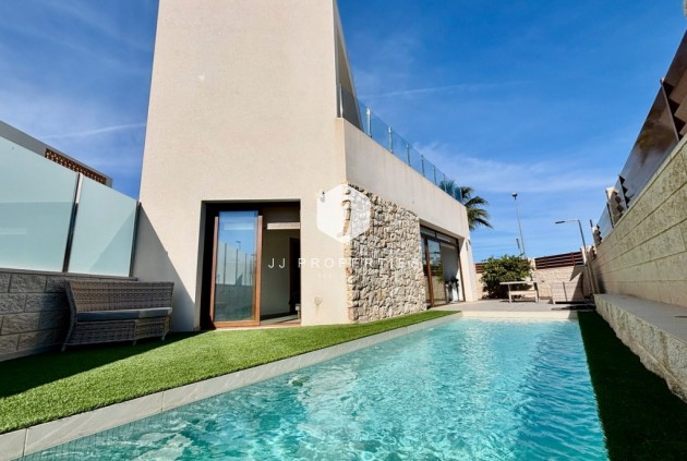 Resale - Villa -
Benijofar - Costa Blanca