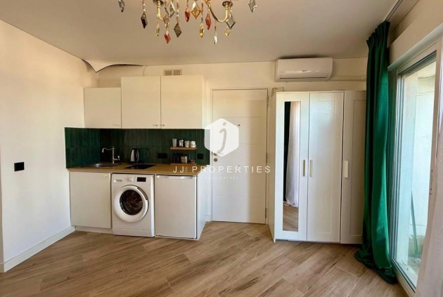 Resale - Apartment / flat -
Torrevieja - La Mata