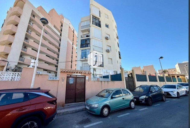 Resale - Apartment / flat -
Torrevieja - La Mata