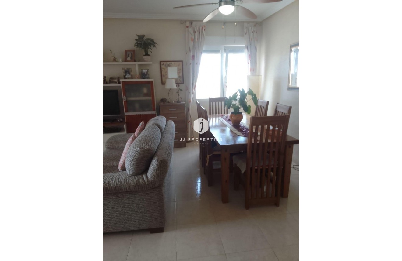 D'occasion - Appartement -
Jacarilla