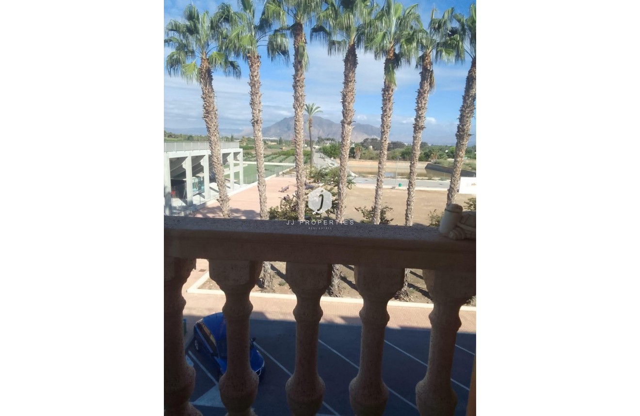 D'occasion - Appartement -
Jacarilla