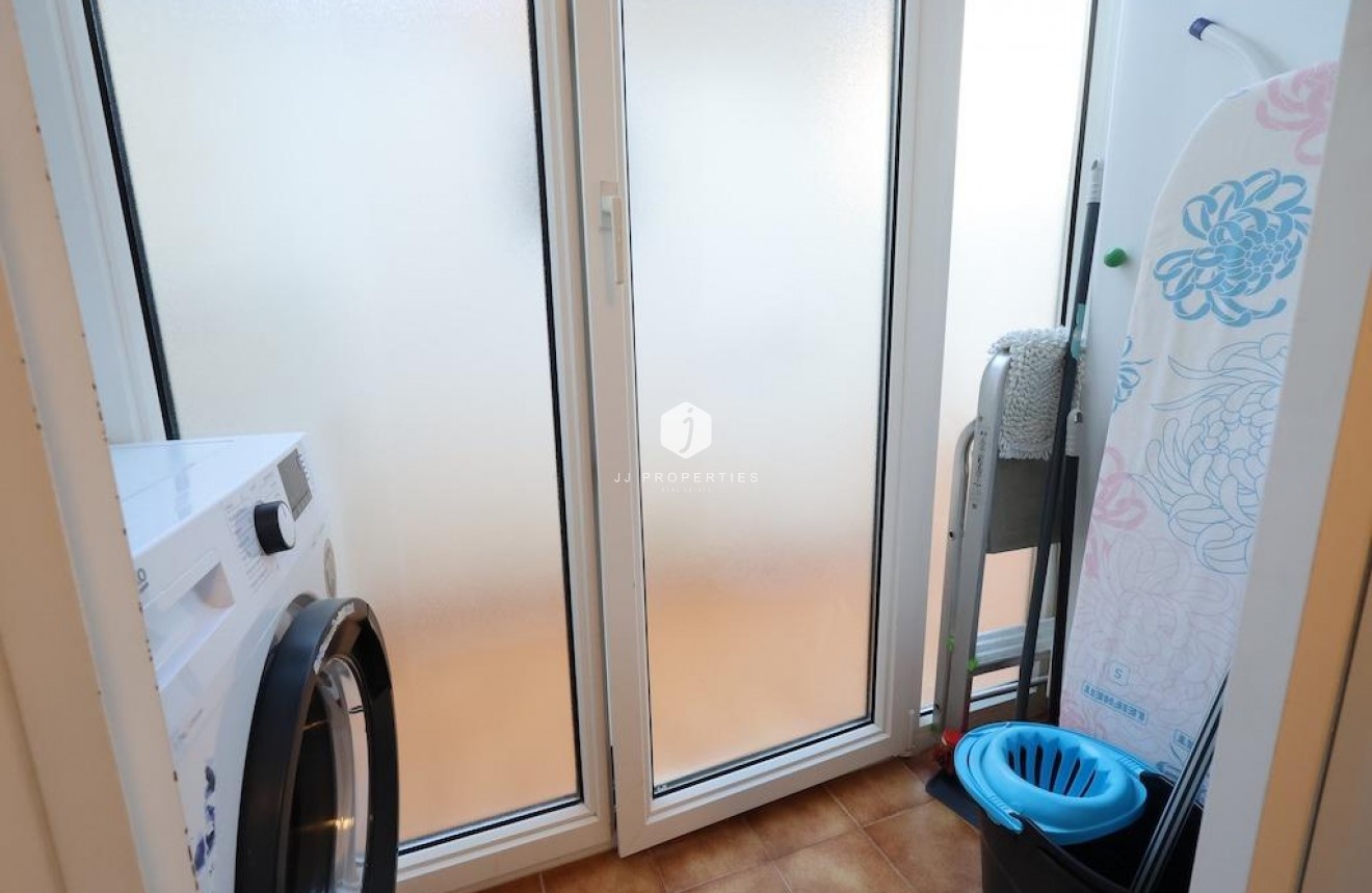 Resale - Bungalow -
Orihuela Costa - Costa Blanca