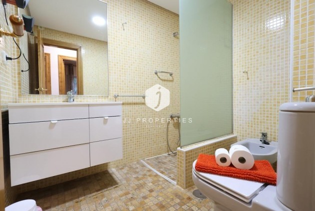 Resale - Bungalow -
Orihuela Costa - Costa Blanca