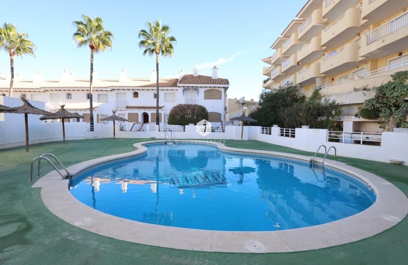 Resale - Bungalow -
Orihuela Costa - Costa Blanca