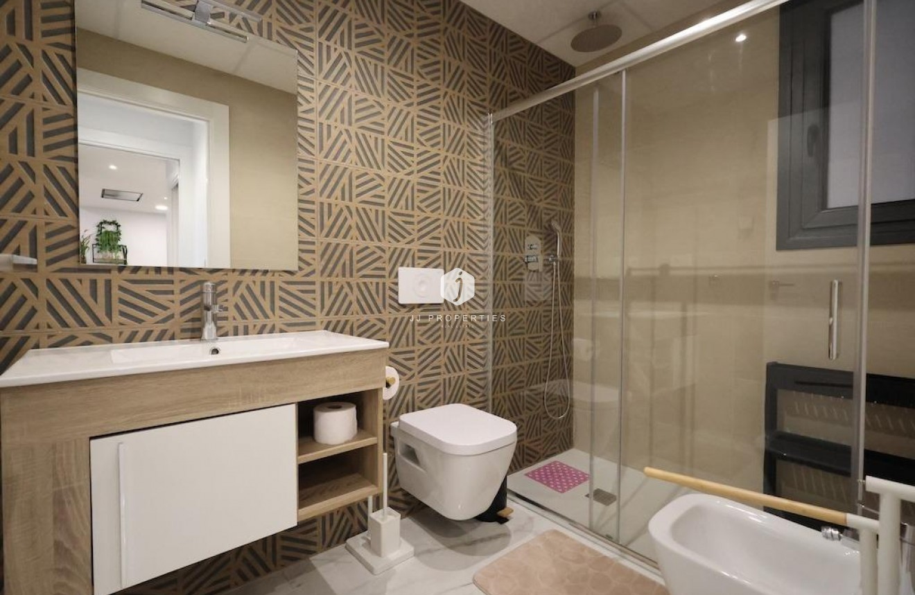 Resale - Apartment / flat -
Orihuela Costa - Costa Blanca