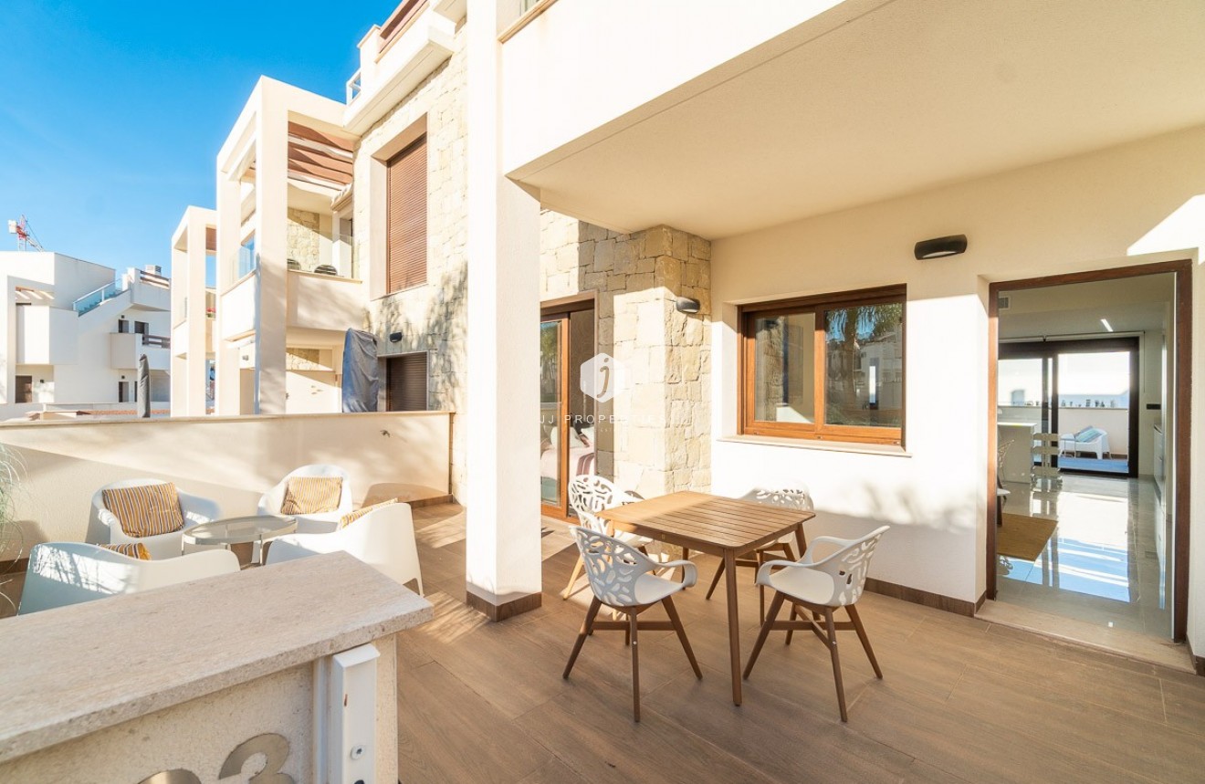 Resale - Apartment / flat -
Orihuela Costa - Costa Blanca