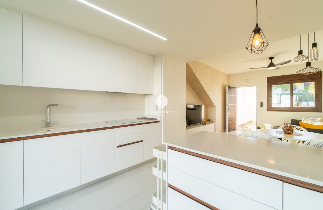 Resale - Apartment / flat -
Orihuela Costa - Costa Blanca