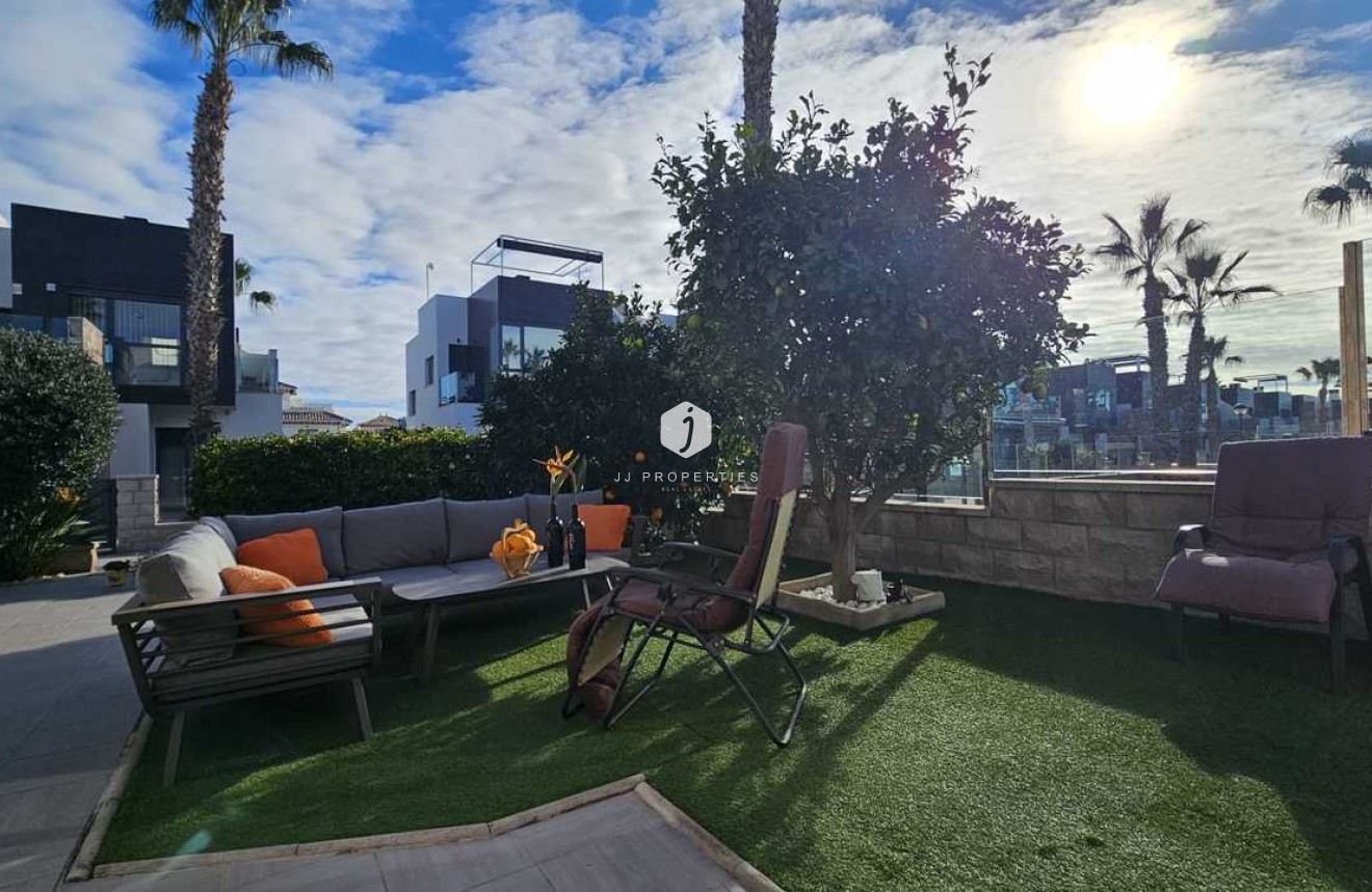 Resale - Villa -
Cabo Roig - Costa Blanca