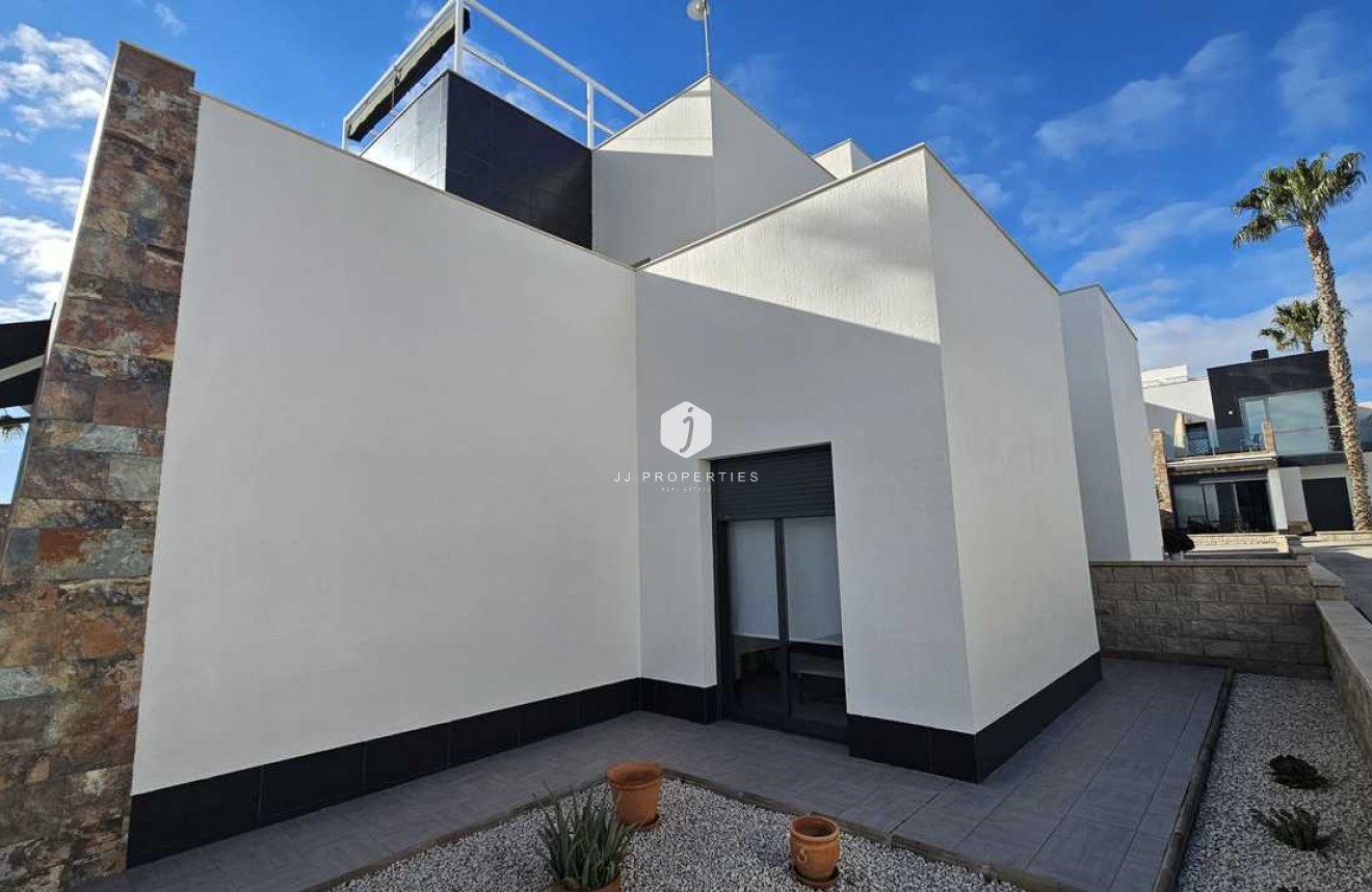 Resale - Villa -
Cabo Roig - Costa Blanca