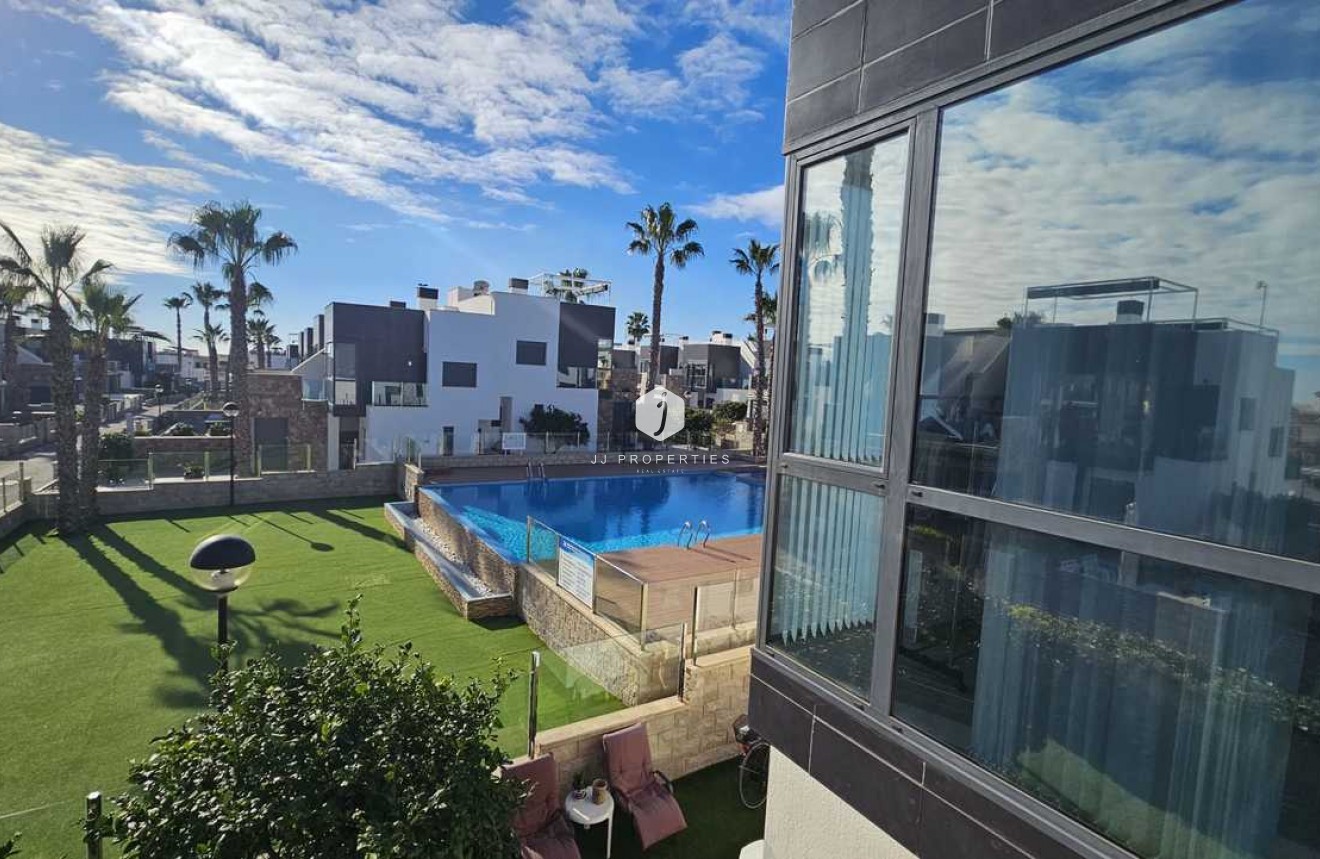 Resale - Villa -
Cabo Roig - Costa Blanca