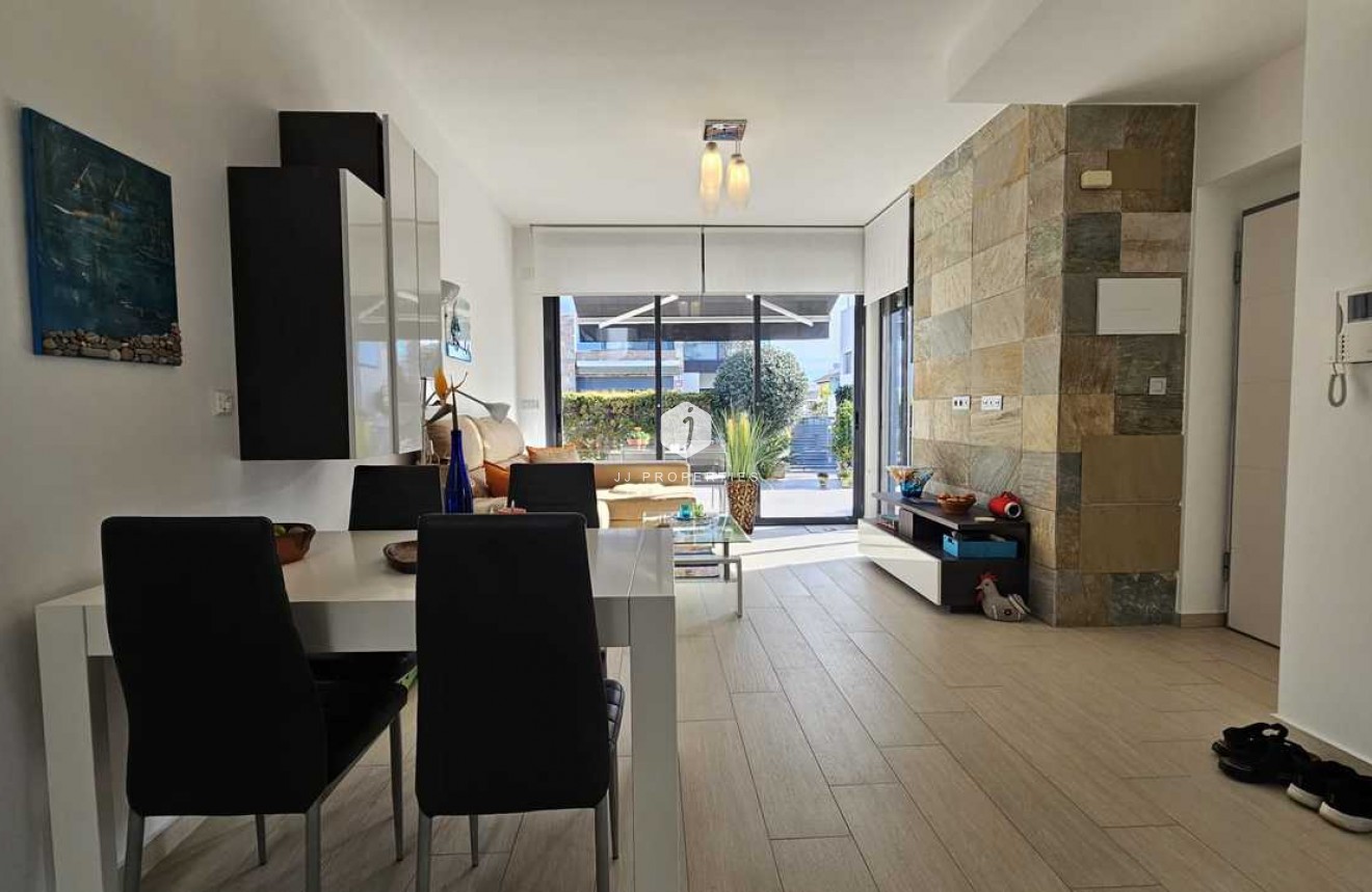 Resale - Villa -
Cabo Roig - Costa Blanca