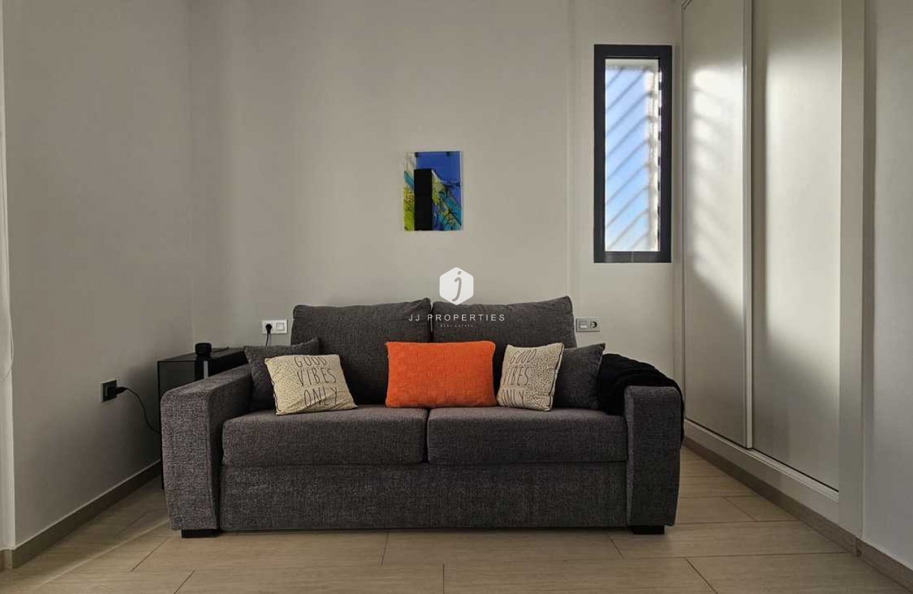 Resale - Villa -
Cabo Roig - Costa Blanca