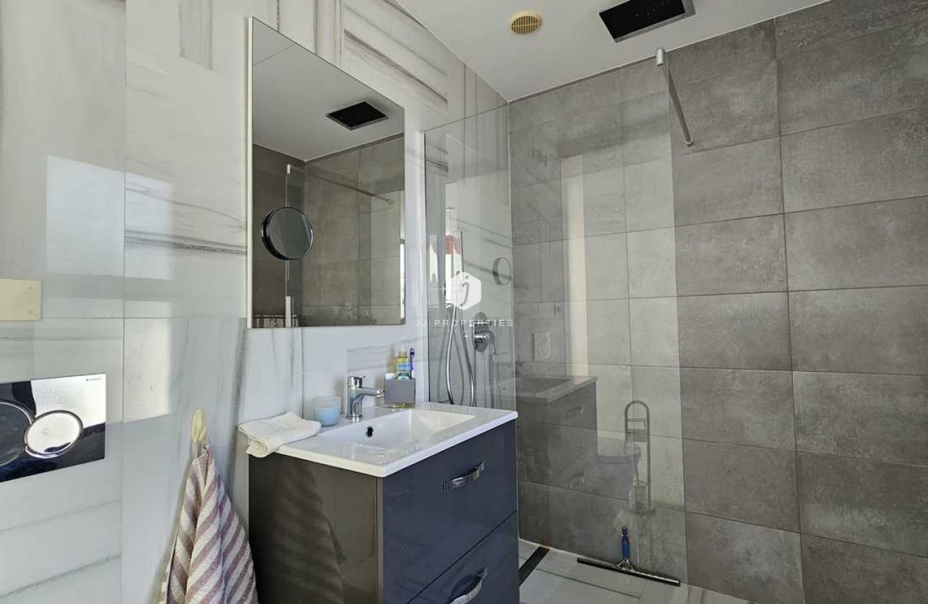 Resale - Villa -
Cabo Roig - Costa Blanca