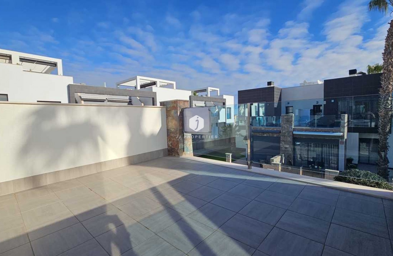 Resale - Villa -
Cabo Roig - Costa Blanca