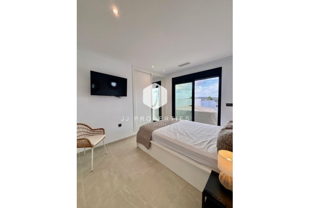 Resale - Villa -
Benijofar - Costa Blanca