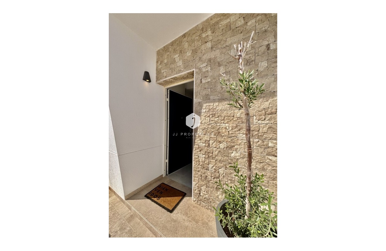 Resale - Villa -
Benijofar - Costa Blanca