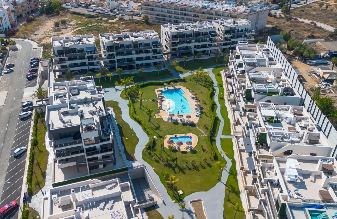 Z drugiej ręki - Daszek -
Orihuela Costa - Playa Flamenca